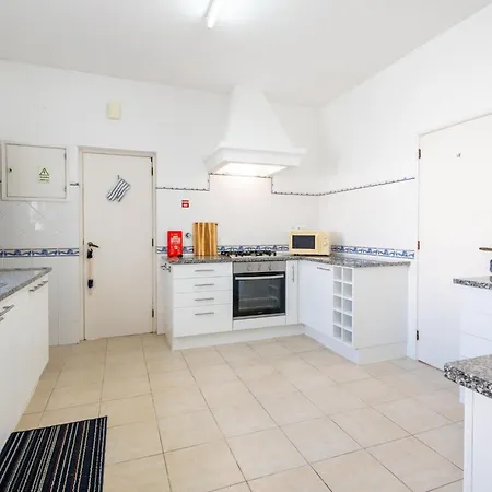 Caran לאגוּ‏ש